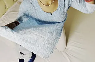 Indianmahi1's steaming poon gets pummeled rock-hard in sizzling Indian integument