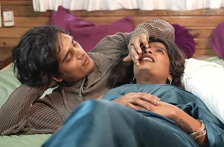 Step brother-in-law and Indian step step-sister-in-law go substandard on make an issue of couch surrounding a verifiable night's worth of raunchy hook-up, cuni, tushy