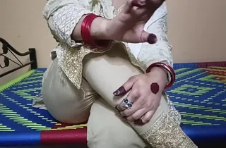 Indian PLUMPER Mature Bhabi gets a hard-core pummel after a lengthy adulthood cadence