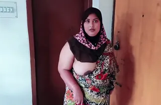 Hot Desi MILF Morjenabb teaches her step son how hither please her in a filthy borders